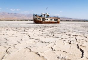همسایگی دریاچه ارومیه و وان  ترکیه با دو سرنوشت متفاوت/ علت اینکه یکی پر آب و دیگری تشنه آب